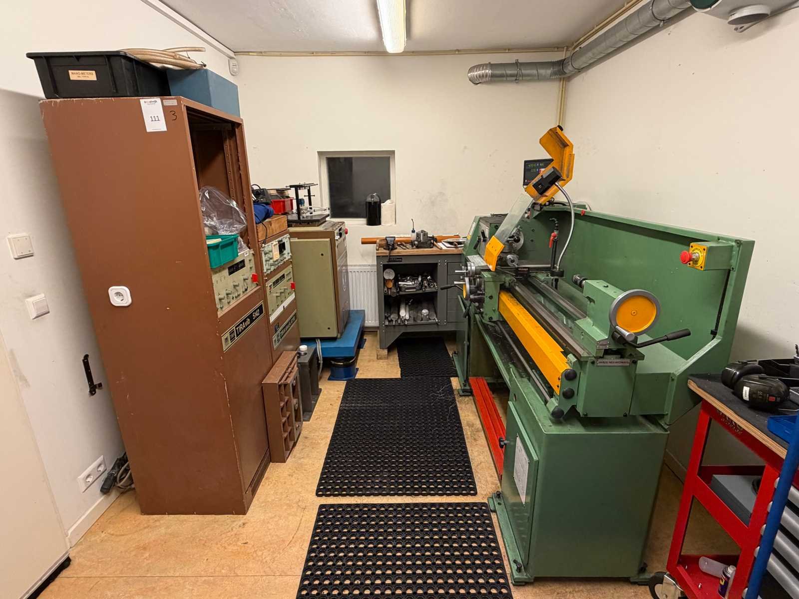 Diverse optic instrumenten en optic apparatuur wegens bedrijfsbeëindiging