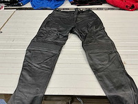 Diverse orina, cypro ledere motorbroek (8x) - afbeelding 2 van  12
