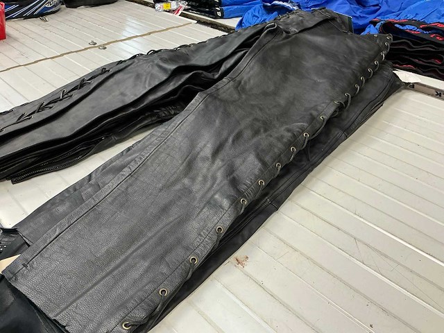 Diverse orina, cypro ledere motorbroek (8x) - afbeelding 11 van  12