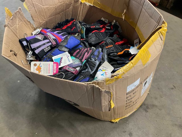 Diverse orina motorhandschoen (85x) - afbeelding 9 van  9