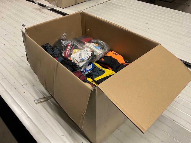 Diverse orina,kevlar motorhandschoen (30x) - afbeelding 1 van  9