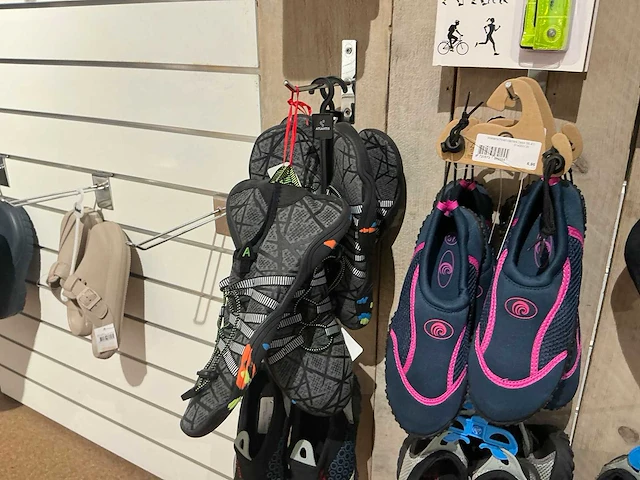Diverse outdoor accessoires - afbeelding 10 van  12