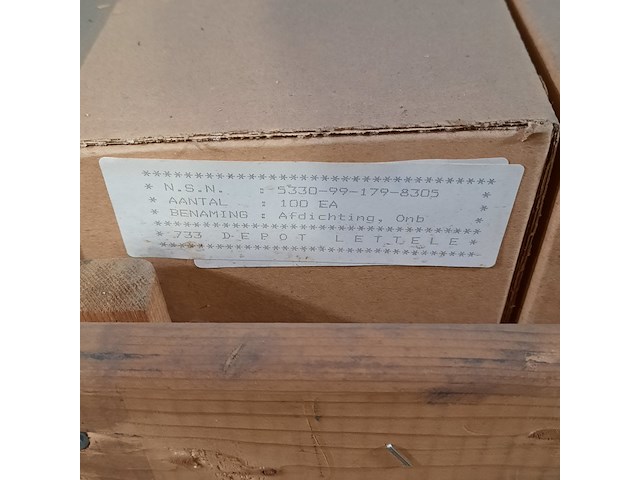 Diverse pakkingen - afbeelding 2 van  8