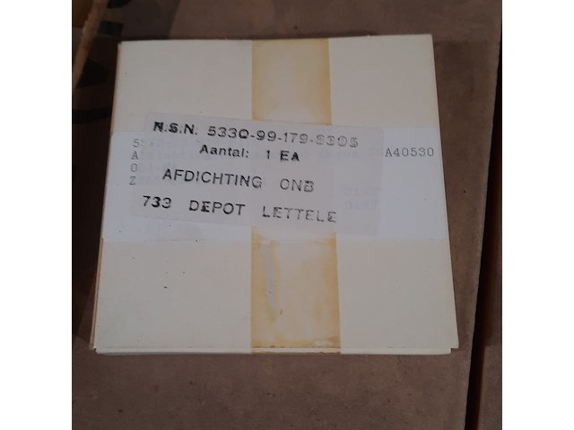 Diverse pakkingen - afbeelding 5 van  8