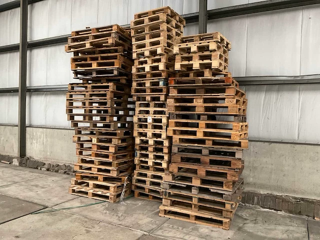 Diverse pallet - afbeelding 1 van  6