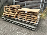 Diverse pallets (13x) - afbeelding 1 van  4