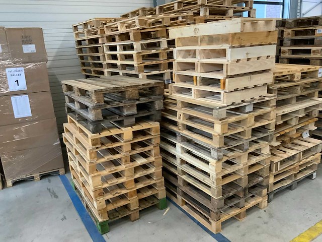 Diverse pallets - afbeelding 4 van  7