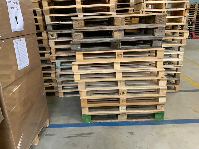 Diverse pallets - afbeelding 6 van  7