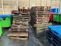 Diverse pallets - afbeelding 2 van  2