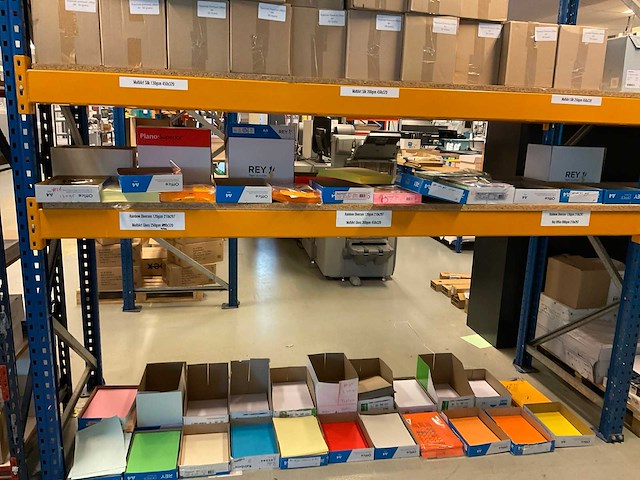 Diverse papier en etiketten - afbeelding 16 van  17
