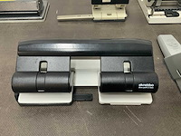 Diverse papier snij apparaten en perforators (7x) - afbeelding 3 van  12