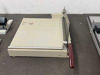 Diverse papier snij apparaten en perforators (7x) - afbeelding 8 van  12