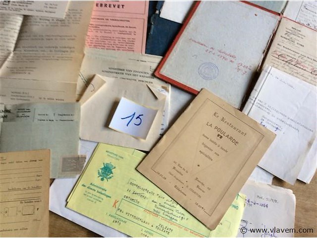 Diverse papierwaren oa huwelijksboekjes - afbeelding 3 van  3