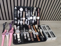 Diverse partij horloges - afbeelding 1 van  5
