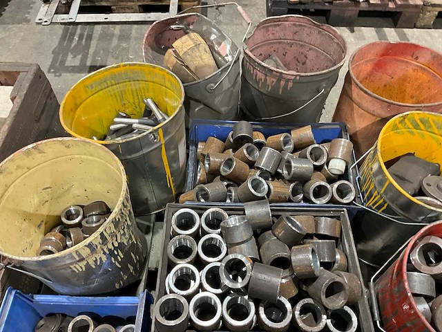 Diverse penbussen - afbeelding 7 van  8