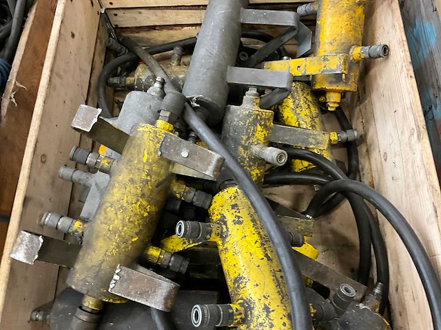 Diverse perslucht buffertank (13x) - afbeelding 5 van  6