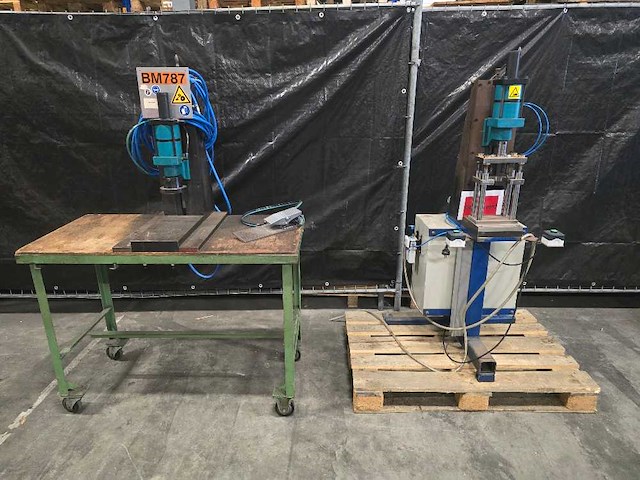 Diverse persmachines (2x) - afbeelding 1 van  9