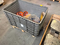 Diverse persoonlijke beschermingsmiddelen - afbeelding 2 van  4