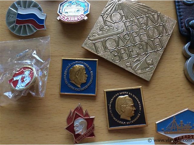 Diverse pins - afbeelding 3 van  4