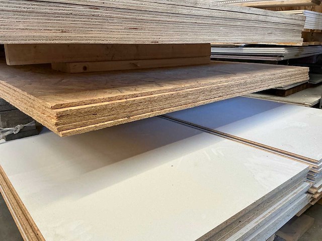 Diverse plaatmateriaal (32x) - afbeelding 6 van  8