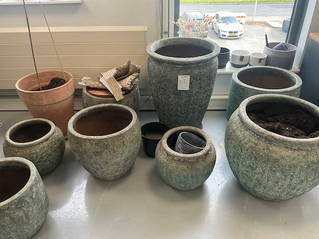 Diverse plantenbakken (20x) - afbeelding 1 van  1