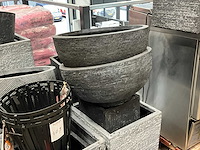 Diverse plantenbakken en vuurkorven - afbeelding 4 van  6