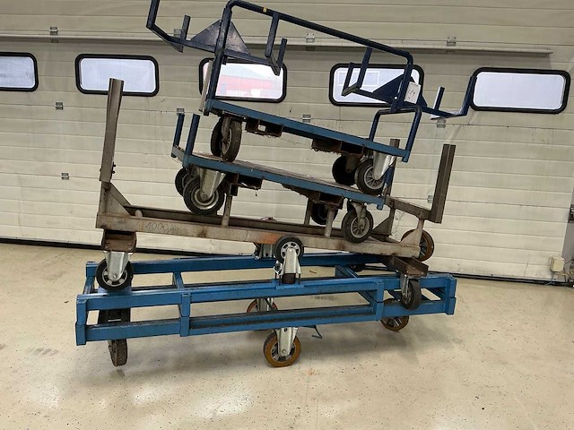 Diverse plateauwagen en materiaalwagens (16x) - afbeelding 2 van  13