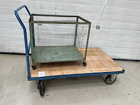 Diverse plateauwagen en materiaalwagens (16x) - afbeelding 1 van  13