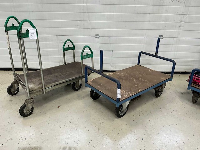 Diverse plateauwagen en materiaalwagens (16x) - afbeelding 11 van  13