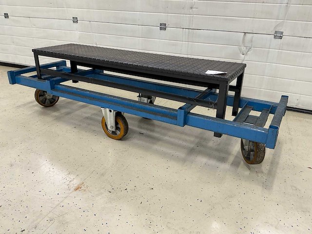 Diverse plateauwagen en materiaalwagens (16x) - afbeelding 13 van  13