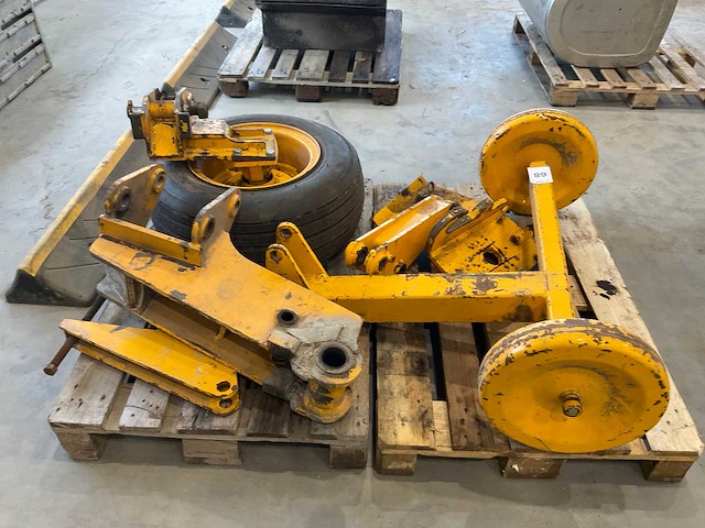 Diverse ploeg onderdelen - afbeelding 4 van  4