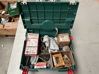 Diverse pluggen bouten, moeren & ringen - afbeelding 1 van  2