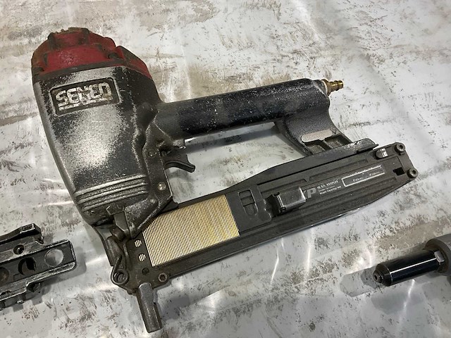 Diverse pneumatische gereedschappen - afbeelding 4 van  6