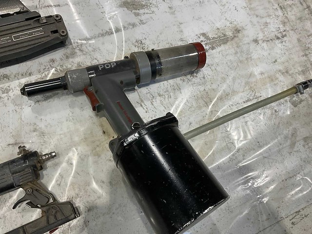 Diverse pneumatische gereedschappen - afbeelding 5 van  6