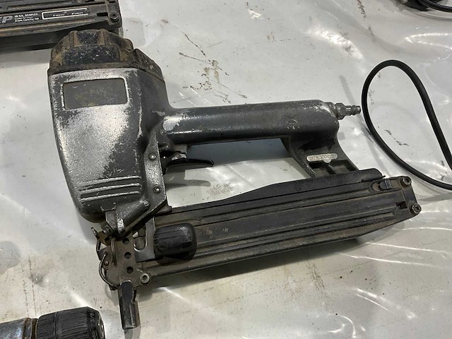 Diverse pneumatische gereedschappen - afbeelding 3 van  5