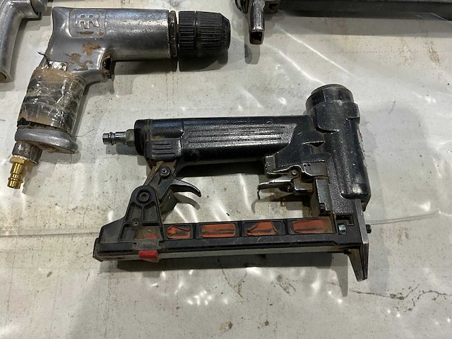 Diverse pneumatische gereedschappen - afbeelding 4 van  5