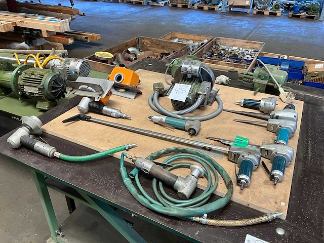 Diverse pneumatische gereedschappen - afbeelding 1 van  12