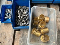 Diverse pneumatische koppelingen - afbeelding 2 van  6