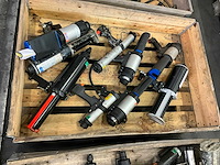 Diverse pneumatische lijm- en kitspuiten (9x) - afbeelding 2 van  5