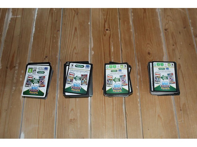 Diverse pokemon en disney kaarten w.o. collecties scarlet & violet, sword & shield en sun & moon. onderdeel van combinatiekavel kavels p001 t/m p051 combinatiekavel - afbeelding 12 van  12