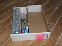 Diverse pokemon kaarten in doos w.o. collectie sword & shield. onderdeel van combinatiekavel kavels p001 t/m p051 combinatiekavel