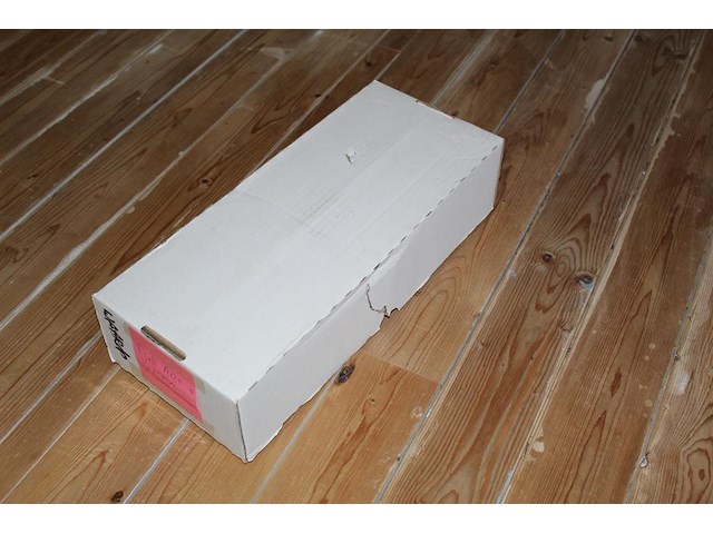 Diverse pokemon kaarten in doos w.o. collectie sword & shield. onderdeel van combinatiekavel kavels p001 t/m p051 combinatiekavel - afbeelding 3 van  3