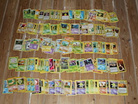 Diverse pokemon kaarten in doos w.o. collecties diamond & pearl, xy evolutions en call of legends. onderdeel van combinatiekavel kavels p001 t/m p051 combinatiekavel - afbeelding 5 van  7