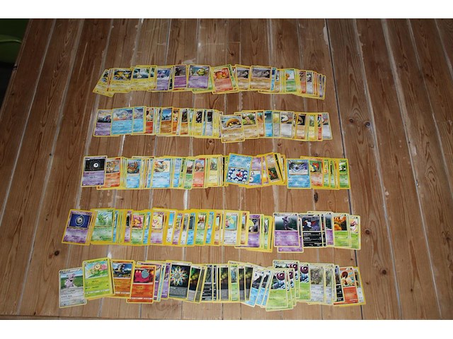 Diverse pokemon kaarten in doos w.o. collecties diamond & pearl, xy evolutions en call of legends. onderdeel van combinatiekavel kavels p001 t/m p051 combinatiekavel - afbeelding 6 van  7