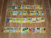 Diverse pokemon kaarten in doos w.o. collecties ex holon phantoms, sword & shield en diamond & pearl. onderdeel van combinatiekavel kavels p001 t/m p051 combinatiekavel - afbeelding 3 van  4