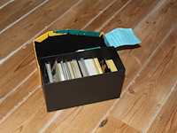 Diverse pokemon kaarten in doos w.o. collecties sun & moon, base set en secret wonders. onderdeel van combinatiekavel kavels p001 t/m p051 combinatiekavel - afbeelding 2 van  3