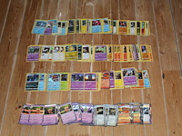 Diverse pokemon kaarten in doos w.o. collecties sword & shield, pokemon go en 25th anniversary celebration. onderdeel van combinatiekavel kavels p001 t/m p051 combinatiekavel - afbeelding 3 van  4