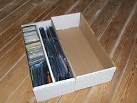 Diverse pokemon kaarten in doos w.o. collecties xy evolutions, battle styles en darkness ablaze. onderdeel van combinatiekavel kavels p001 t/m p051 combinatiekavel