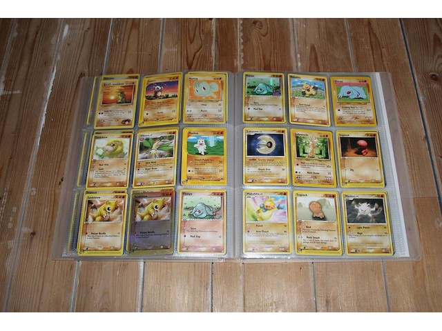 Diverse pokemon kaarten in map w.o. collecties 17-card mini set, ex deoxys en ex team magma vs team aqua. onderdeel van combinatiekavel kavels p001 t/m p051 combinatiekavel - afbeelding 7 van  17