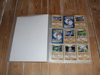 Diverse pokemon kaarten in map w.o. collecties 17-card mini set, ex deoxys en ex team magma vs team aqua. onderdeel van combinatiekavel kavels p001 t/m p051 combinatiekavel - afbeelding 10 van  17